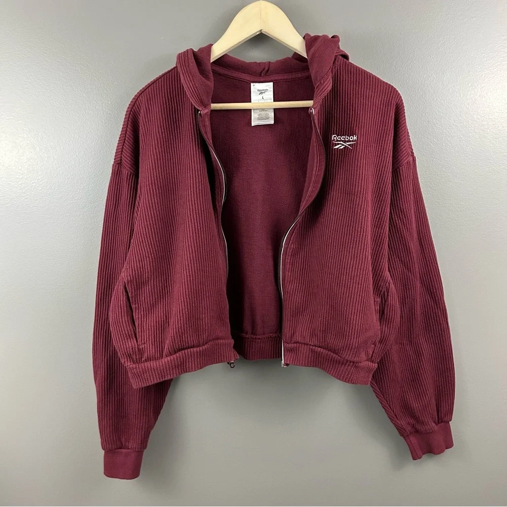 Reebok Burgundy Ribbed Cropped Hoodie Size Large - Picture 11 of 13